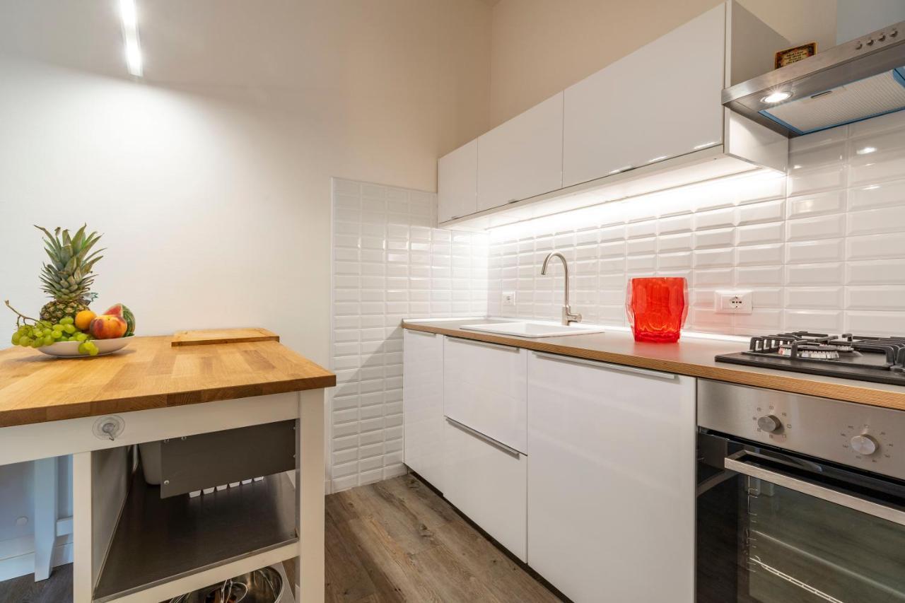 Snug Apartment With Private Courtyard M0270422677 Venecia Exterior foto
