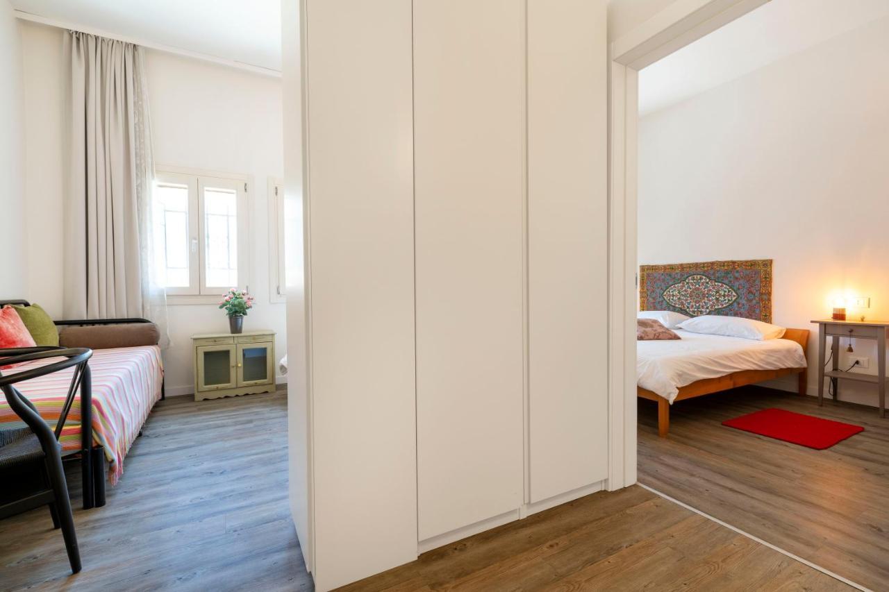 Snug Apartment With Private Courtyard M0270422677 Venecia Exterior foto